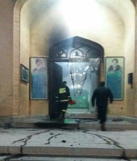 آتش زدن درب مزار شهید آیت الله سید حسن مدرس